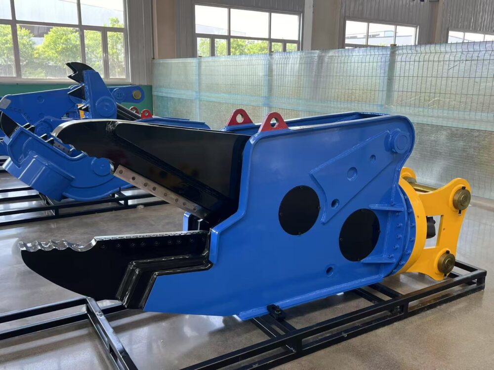 Large Excavator Attachments Car Crushing Clamp