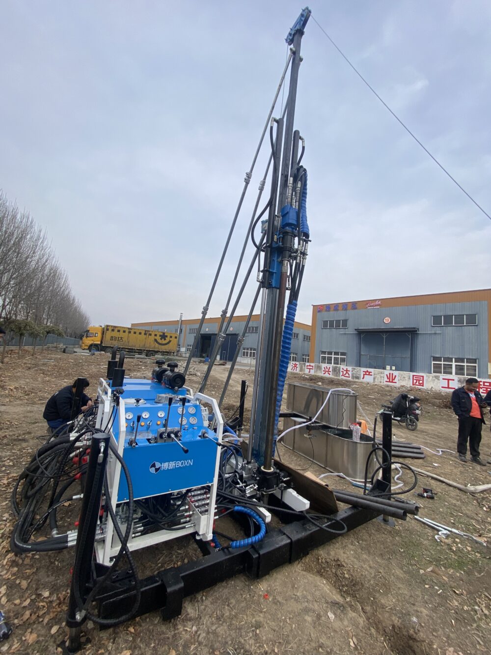 Portable Fully Hydraulic Drilling Rig HSBX1200