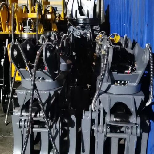 Large Excavator Attachments Rotating single cylinder wooden clamp