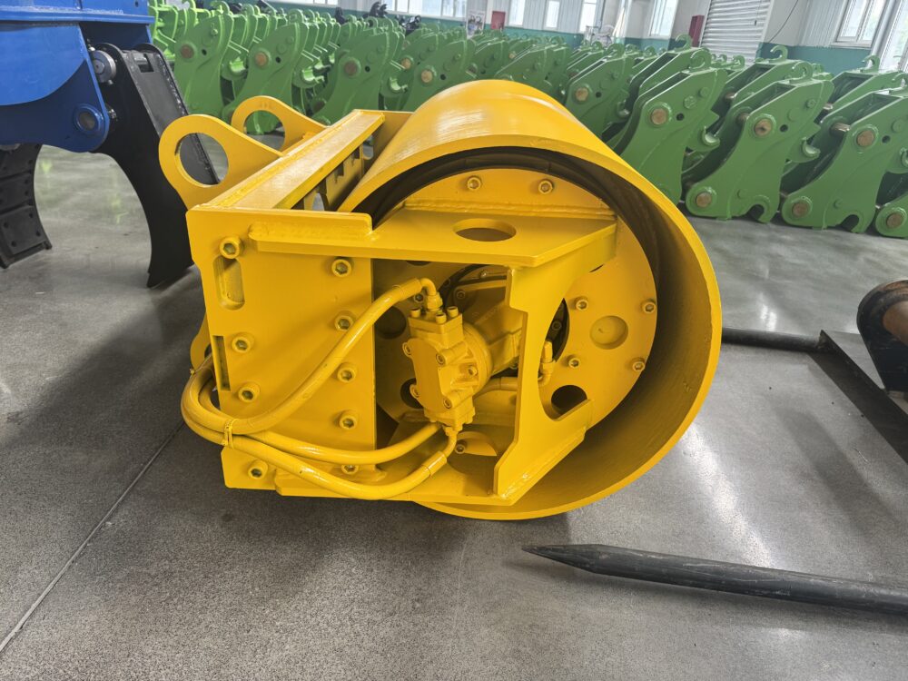 Large Excavator Attachments Drum compactor