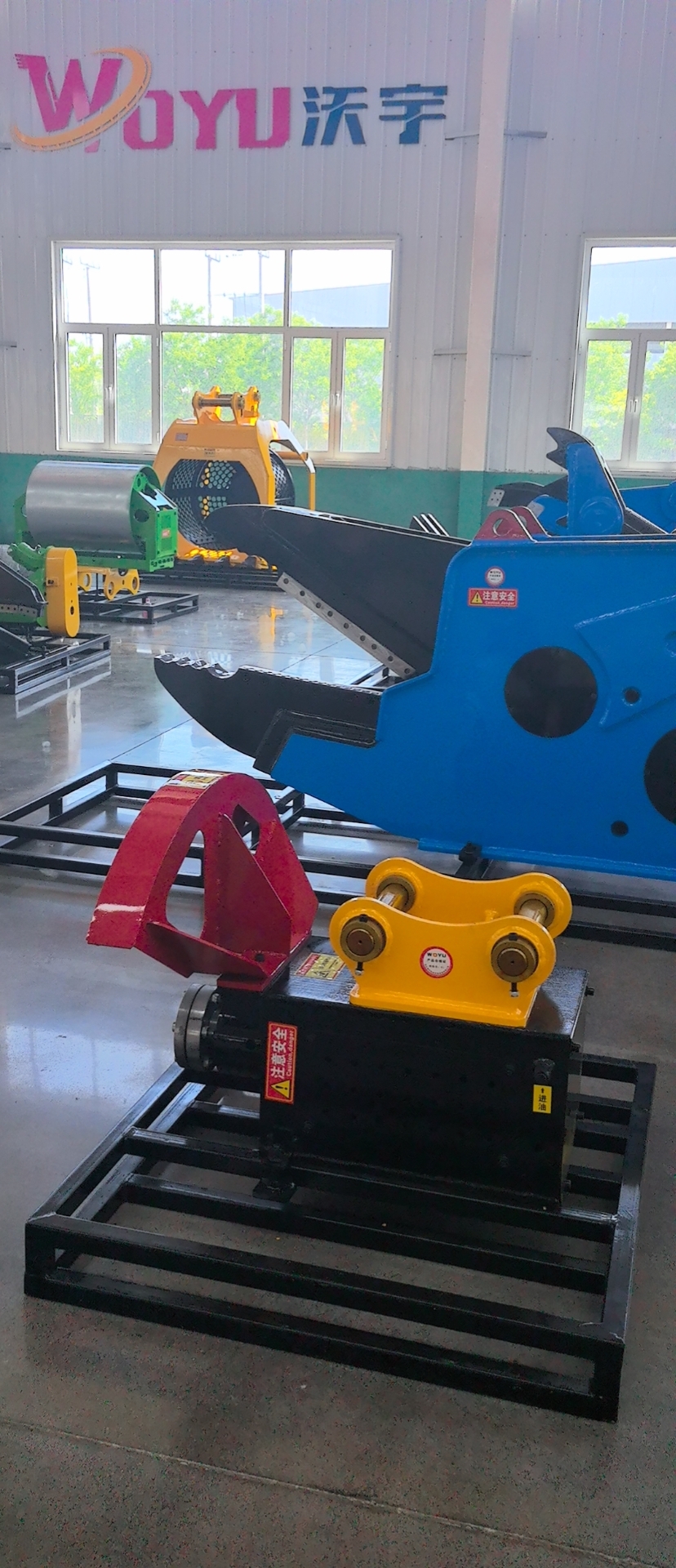 Large Excavator Attachments Salix saws