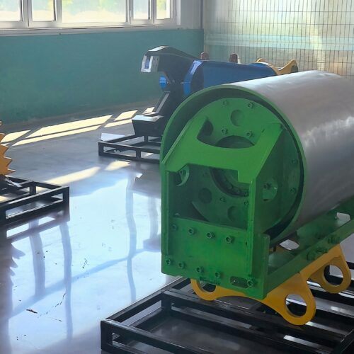 Large Excavator Attachments Drum compactor