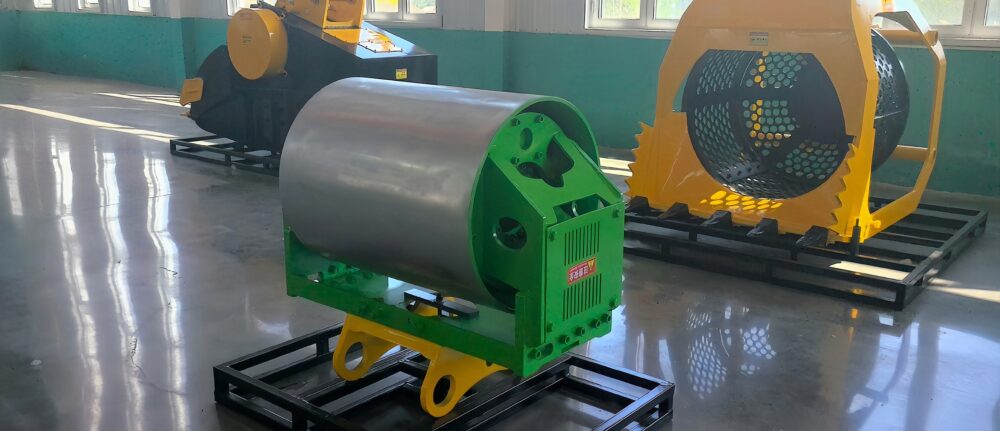 Large Excavator Attachments Drum compactor